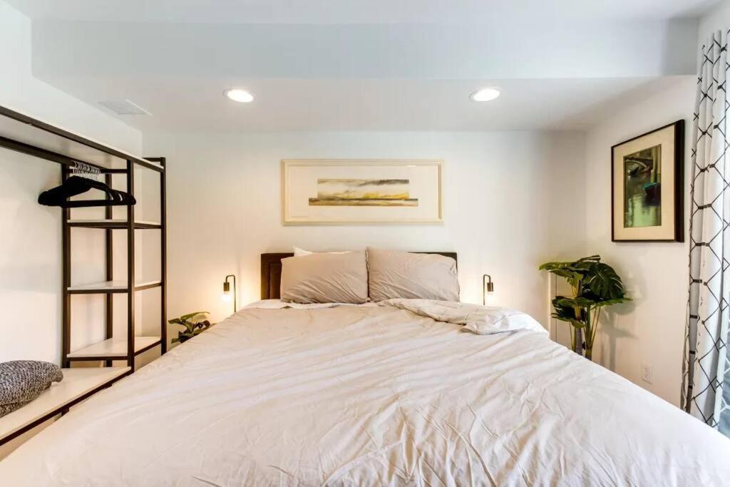 Brand New Two Room Apartment Building On A Park Ντένβερ Εξωτερικό φωτογραφία